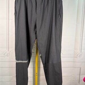 Lululemon Men’s XL Black Reflective Joggers Athletic Performance Pants